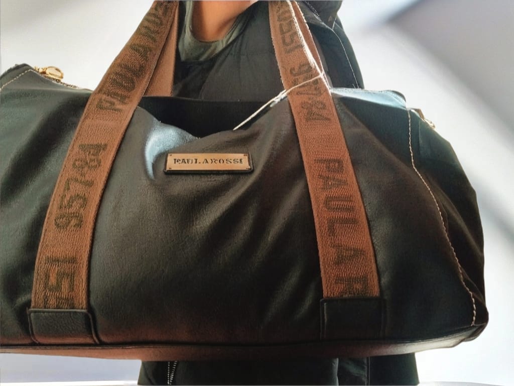 Bolso negro Paula Rossi